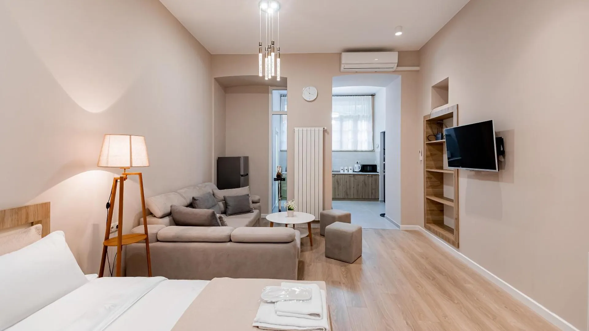 Apartment In Old City Center Тбилиси