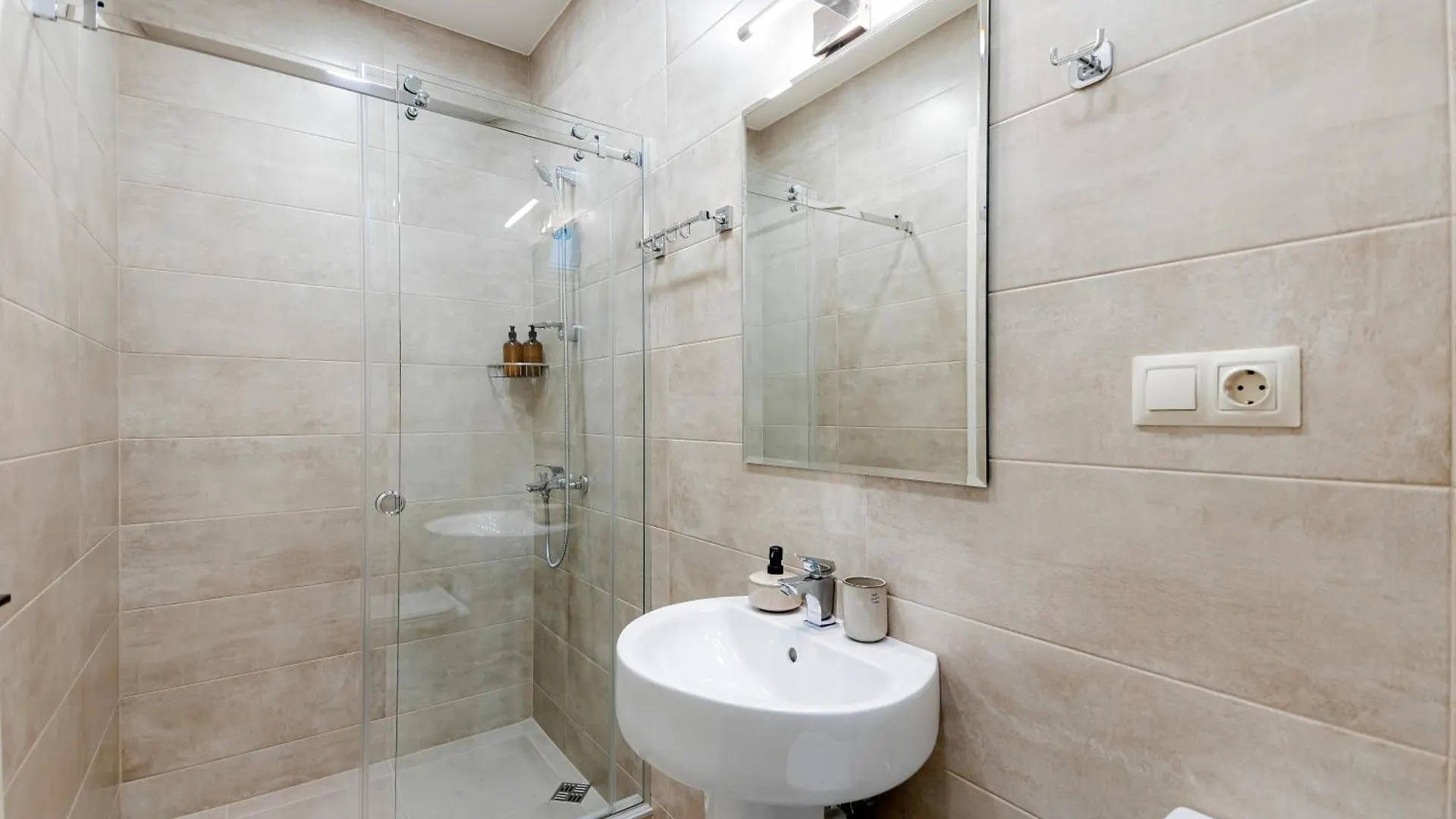 Apartment In Old City Center Тбилиси
