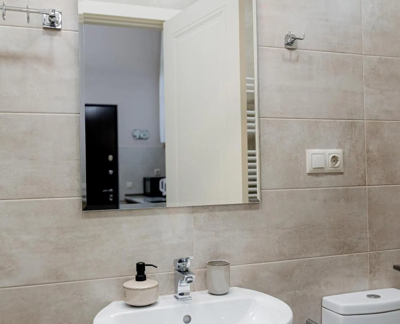 Apartment In Old City Center Тбилиси