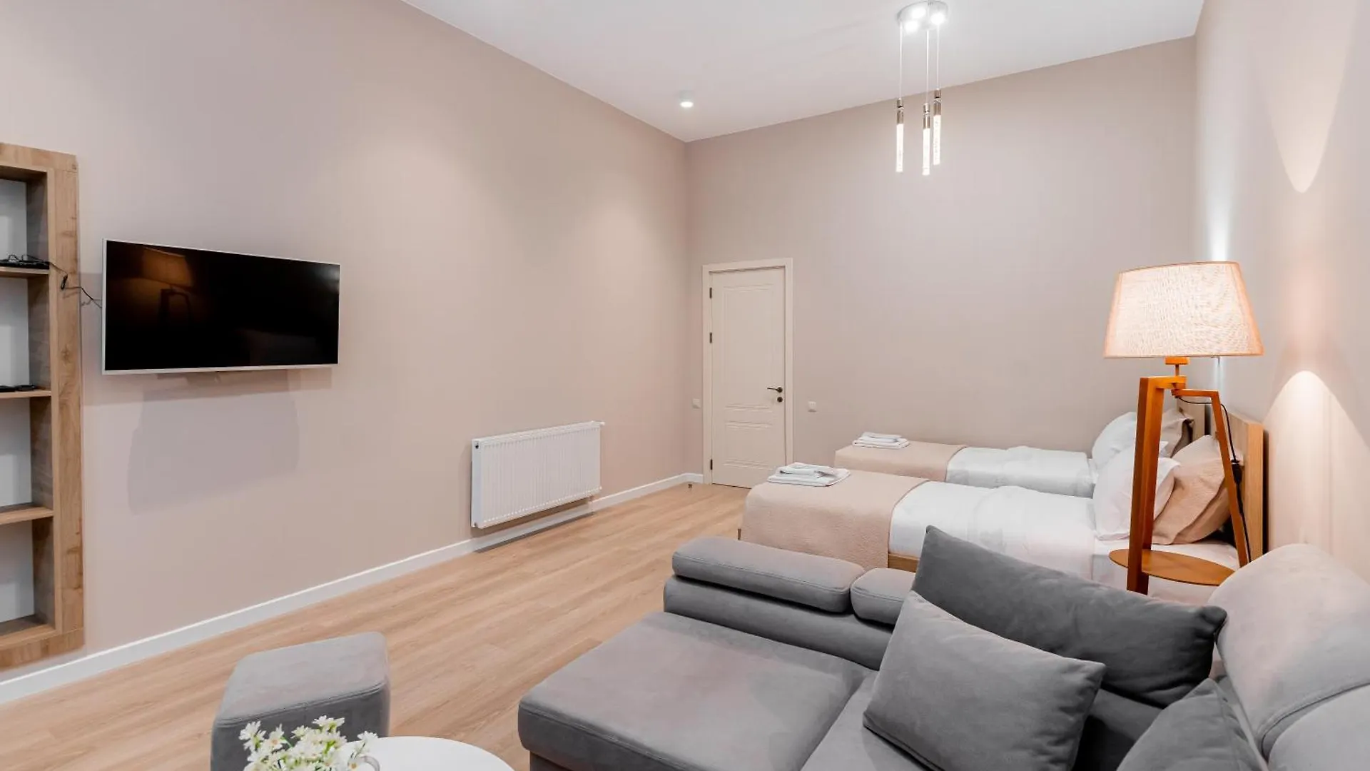 Apartment In Old City Center Тбилиси