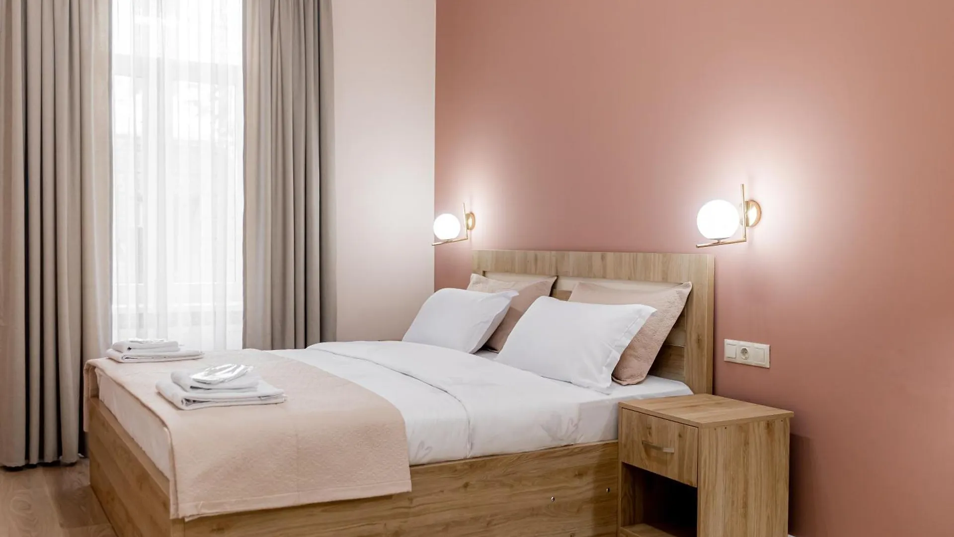 Apartment In Old City Center Тбилиси